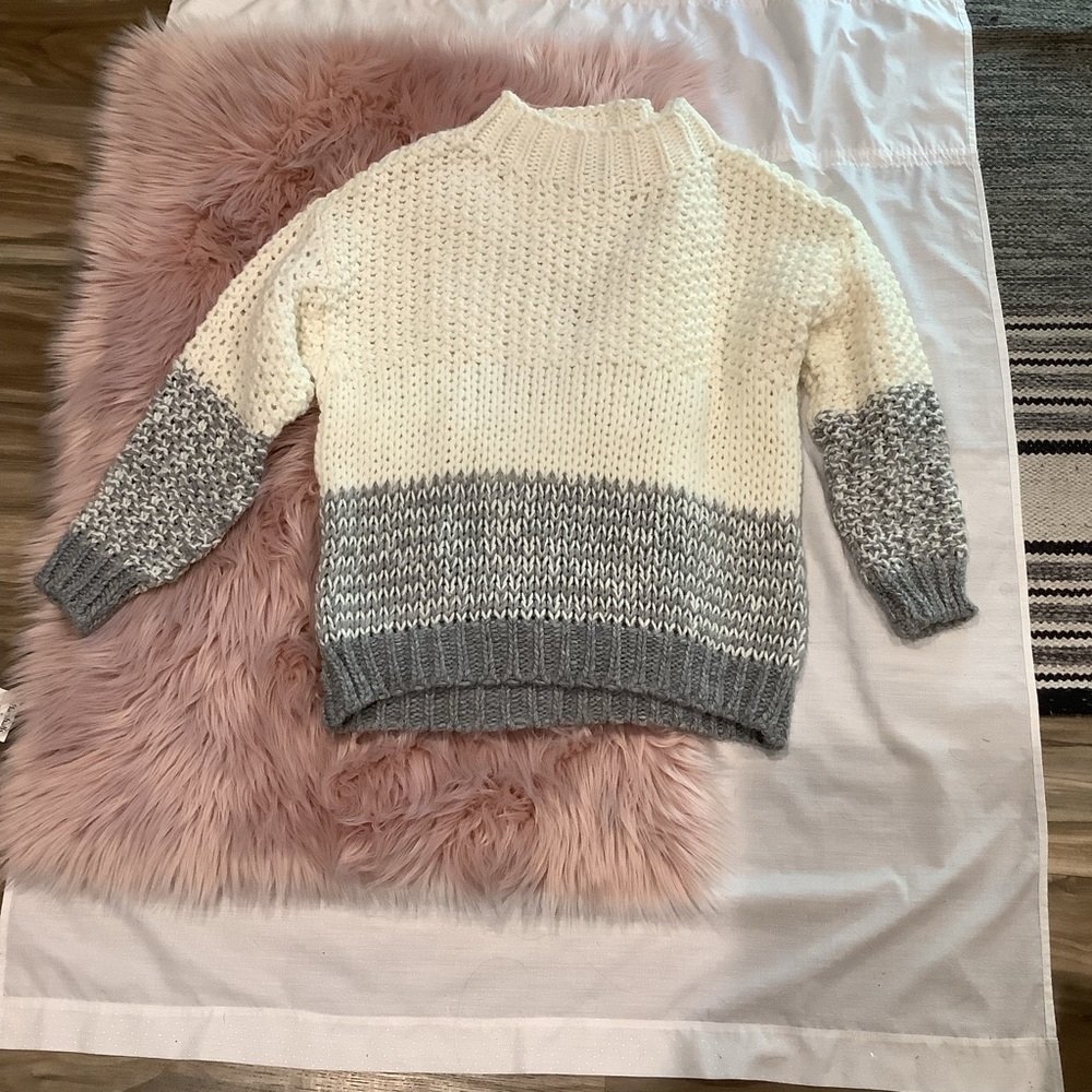 NWOTBRAND NEWTop shopWool Sweater XS/S